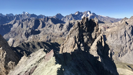 L'arête entre le Rocher de la Sauma et l'antécime de la Pointe des Cerces