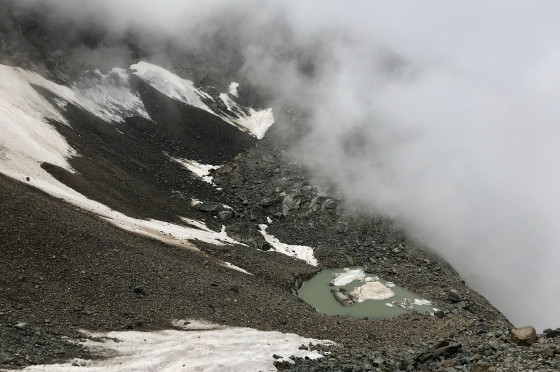 Le Glacier de la Sitre et son petit lac