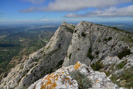 Randonnée sur la crête de la montagne Sainte-Victoire