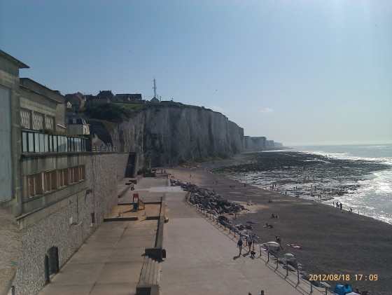 Ault, vue sur les falaises au sud