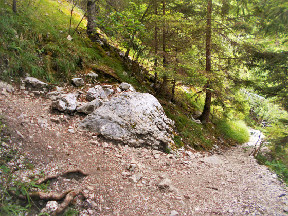 Bifurcation repérée par ce rocher