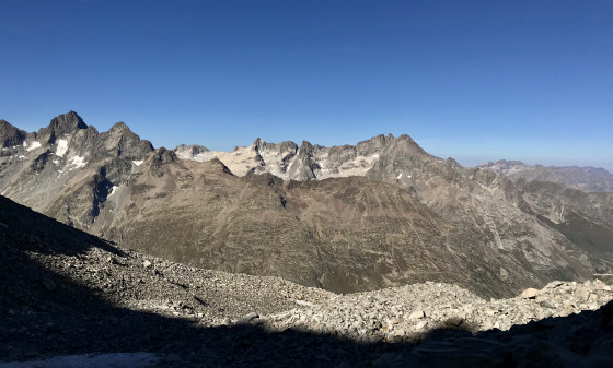 Crêtes du vallon de la Mariande vues depuis l\'ancien glacier de l\'Ours