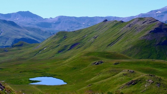 Lac de Jujal dans le secteur des Estaris (ORCIERES-MERLETTE)