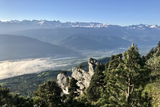 Formation calcaire en contrebas du sangle