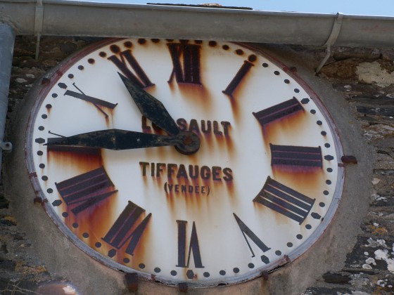 Horloge du clocher de Saint-Cadou