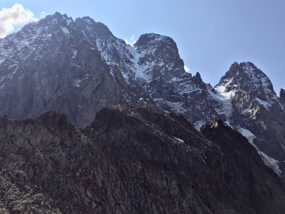 L'itinéraire sous l'arête de la Bosse de la Momie