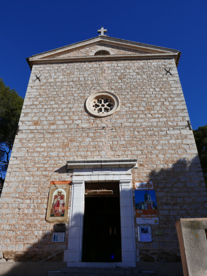 La façade de l\'église