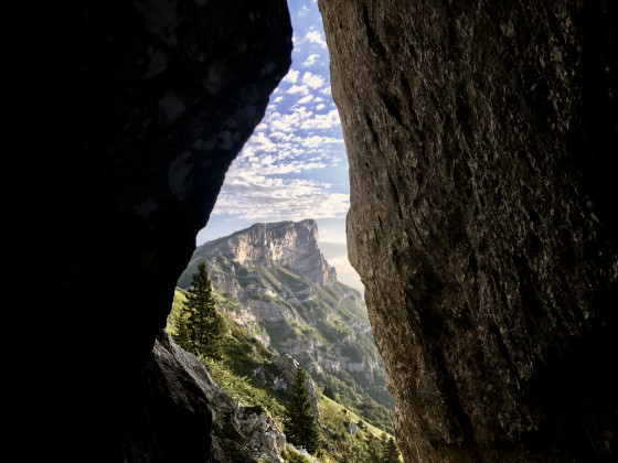 Le Pic Saint-Michel vu par la Pierre Fendue