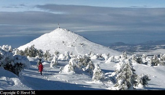 Le sommet Nord du Mézenc sous la neige