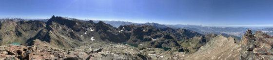 Panorama centré au Sud-Est depuis la Grande Lance de Domène