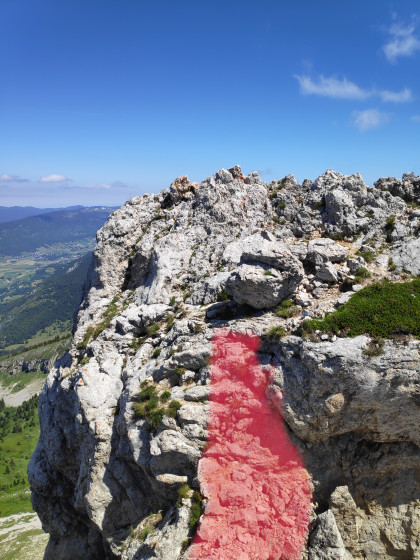 Partie en désescalade juste avant le Roc Cornafion (vue d\'en  face)