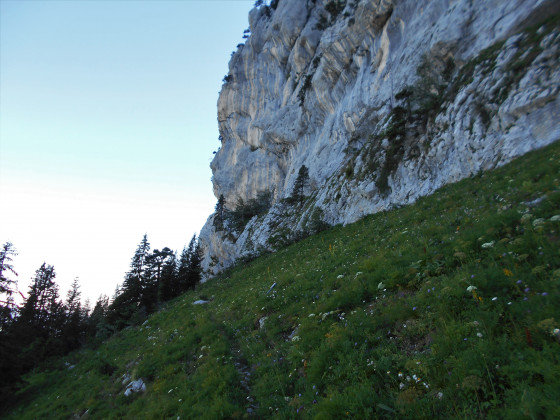 Pied de la falaise ouest