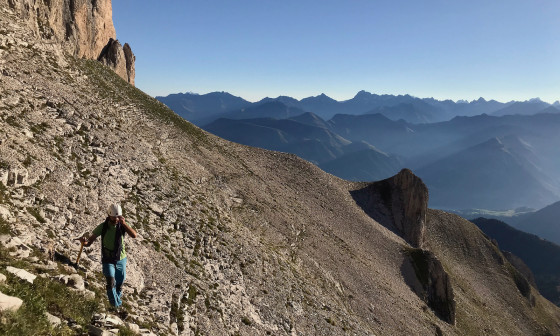 Sous les falaises du Petit Obiou