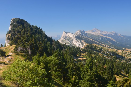 Suite des sommets du Vercors dominants la vallée Sud de Grenoble