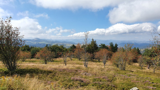 Vue sur la montagne ard&eacute;choise