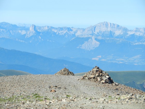 Vue sur le massif du Vercors depuis le sommet du Taillefer