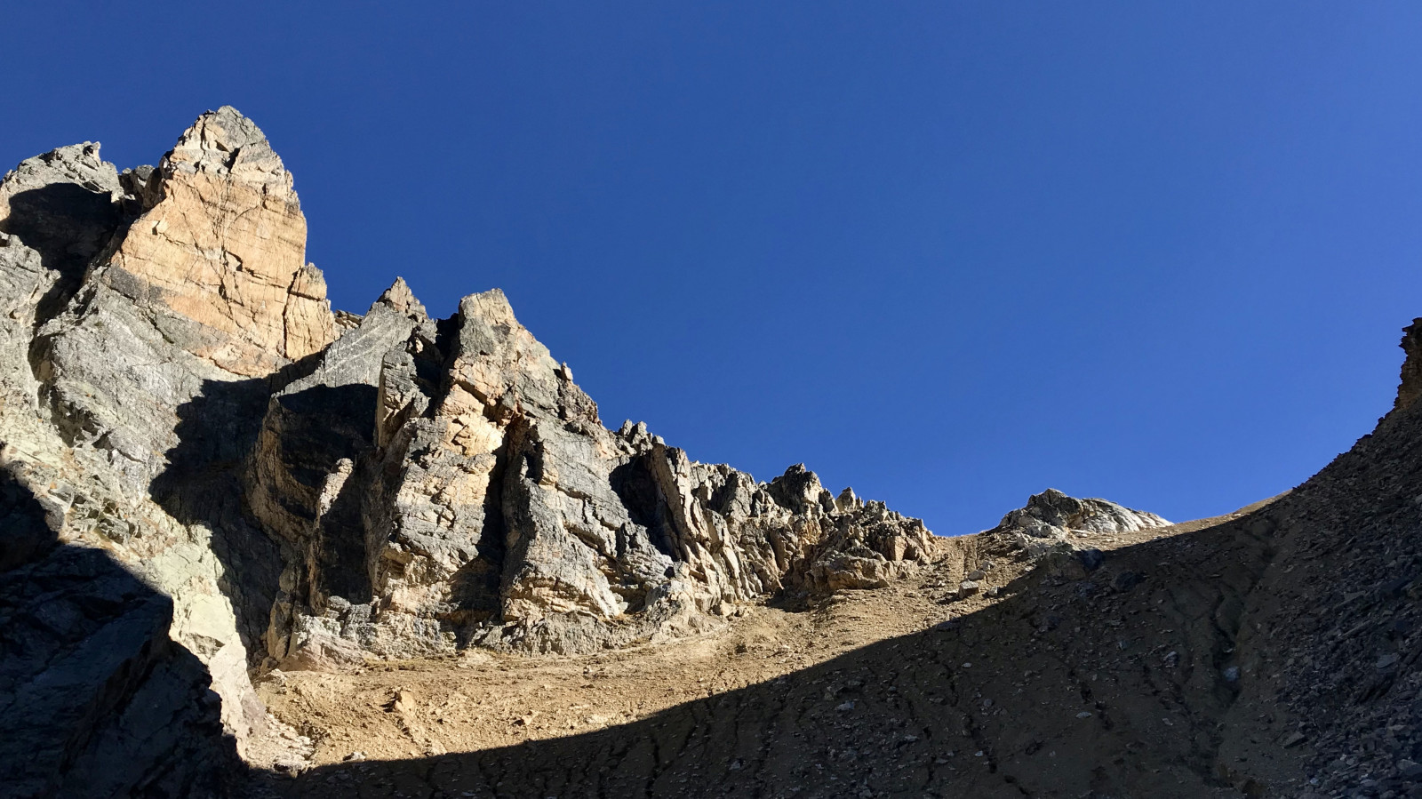 La Pointe de Buffère vue de son col avec la Tête Noire