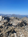 Aire de bivouac sur la crête