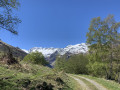 Au col de la Coume, panorama  sur la vallée d'Oô, dominée par le pic des Spijeoles.