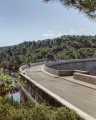 Chemin de Roques Hautes depuis le barrage de Bimont