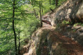 Barre rocheuse en approche de la grotte des Francs -Tireurs