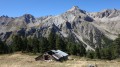 Chalets de la Taure, en toile de fond Aiguille des Pénitents, Roc de Serre Chapelle, Pic de Peyre Eyraute et de Jean Rey