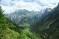 Dans la montée au Petit Mont-Blanc, vue vers Pralognan et la Vanoise