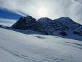 Depuis le Plateau des Cardous, vue sur le Pic Rouge de Pailla et les Astazou