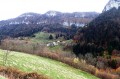 Hameau de Batardière et falaises de Saint-Nizier