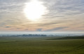 Horizons lointains dans la brume dominicale.