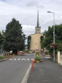 L'église de May-sur-Orne vue depuis la rue de la Teste de Buch