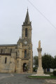 L'église de Saint Germain d'Esteuil et la Croix de Mission