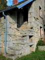 L'escalier extérieur d'une maison aux Vergnes.