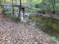 Un lavoir sur l'Yzeron en amont du lavoir de la « Platte de Troigne »