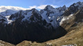 La Cime du Sambuis au-dessus du Col de Combache, le Roc de Montet, le Roc de Pellegrin, le Rocher Roux, et le Puy Gris