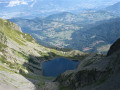 Le lac de Crop depuis le col de la mine de fer