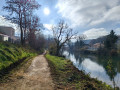 Le long de la rivi&egrave;re
