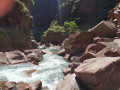 Les gros Rochers dans les Gorges