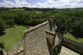 Toiture en lauzes et panorama sur la campagne