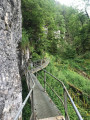 Combe sauvage de Biaufond avec échelles, escaliers et passerelles