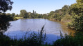 Petite retenue d'eau en bord de chemin