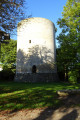 Photo du donjon de Villeneuve-sur-Yonne ou "Grosse Tour"