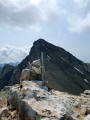 Pic d'Arriel et cairn sommital du Petit Pic d'Arriel (2659m)