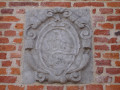 Pierre située sur le mur de la mairie de Maroilles (ancien Baillage)