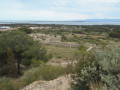 Ruines de château et de bergeries en chemin