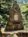 Stèle arboretum de l'Hort-de-Dieux