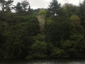 Schloss Kériolet und Teich Étang du Moros