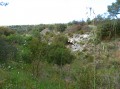 Trous et éboulis dans le plateau calcaire.