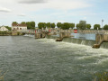 Villeperrot. Le barrage