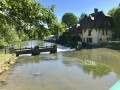 Vue de La Roche Guyon et le moulin sur l'Epte